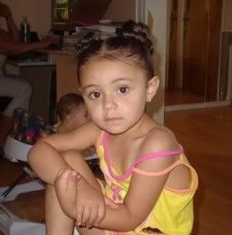 IMAGE: http://i101.photobucket.com/albums/m56/tania622/4532re2-1.jpg