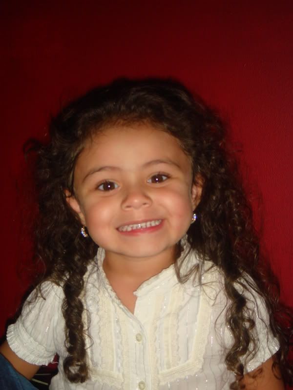 IMAGE: http://i101.photobucket.com/albums/m56/tania622/DSC01098-1.jpg