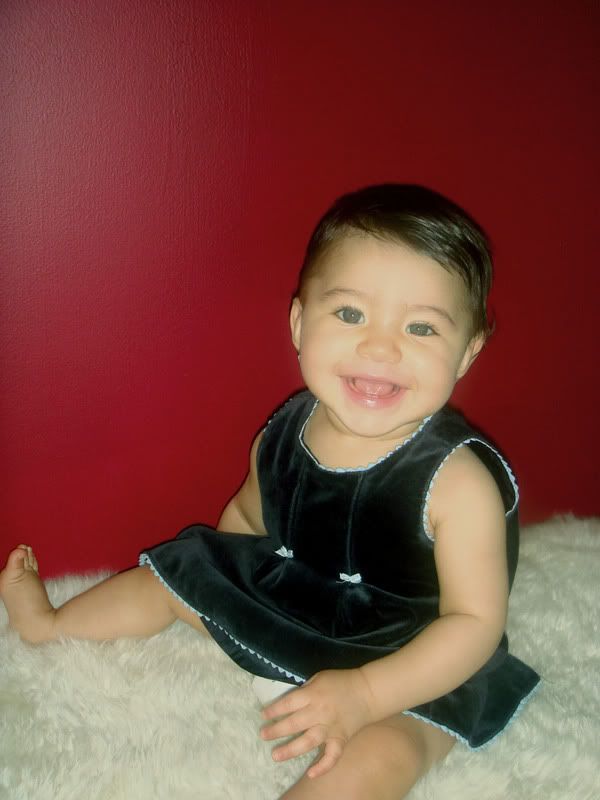 IMAGE: http://i101.photobucket.com/albums/m56/tania622/kikismile.jpg