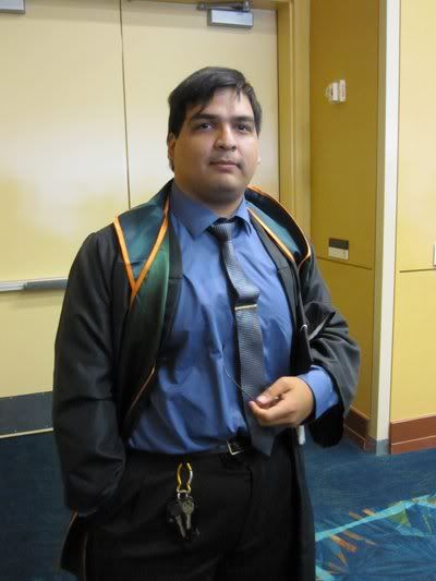 http://i101.photobucket.com/albums/m59/ldzama2000/DANGradDay.jpg