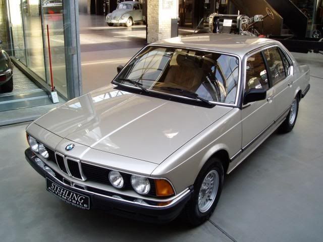 79911189_2.jpg