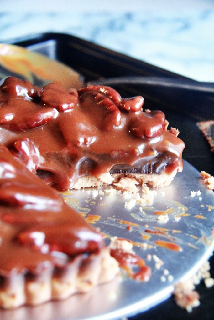 dessert - tarte grenobloise (chocolate, caramel, pecans)