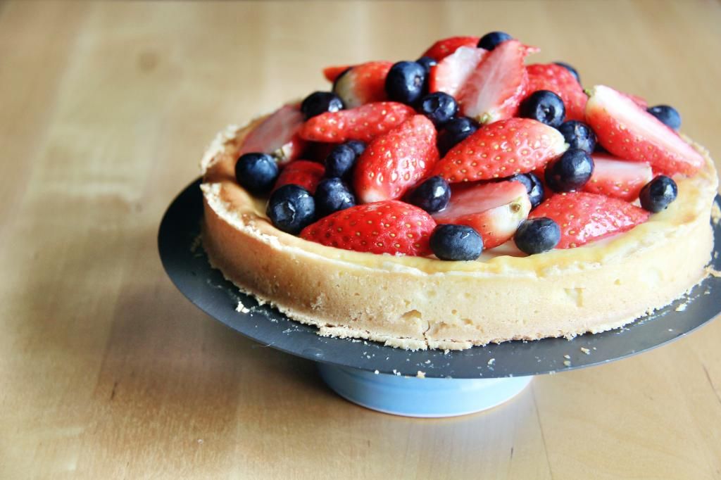 dessert - berries (cheesecake) tart