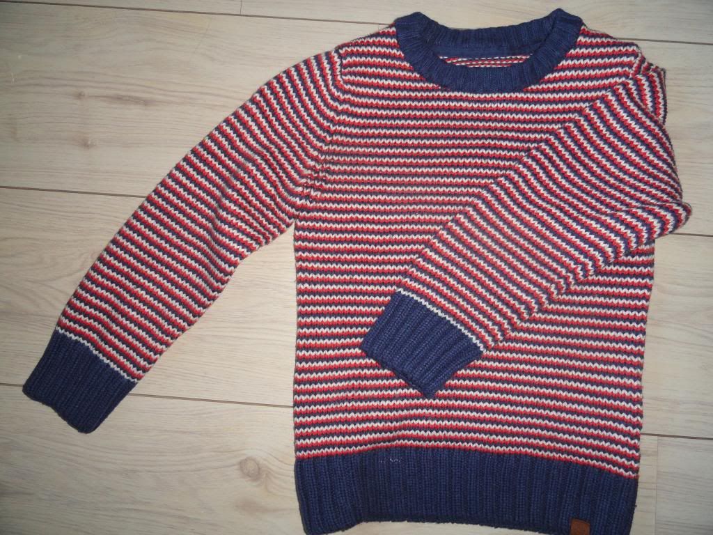 kleding122-128012_zps29efda79.jpg