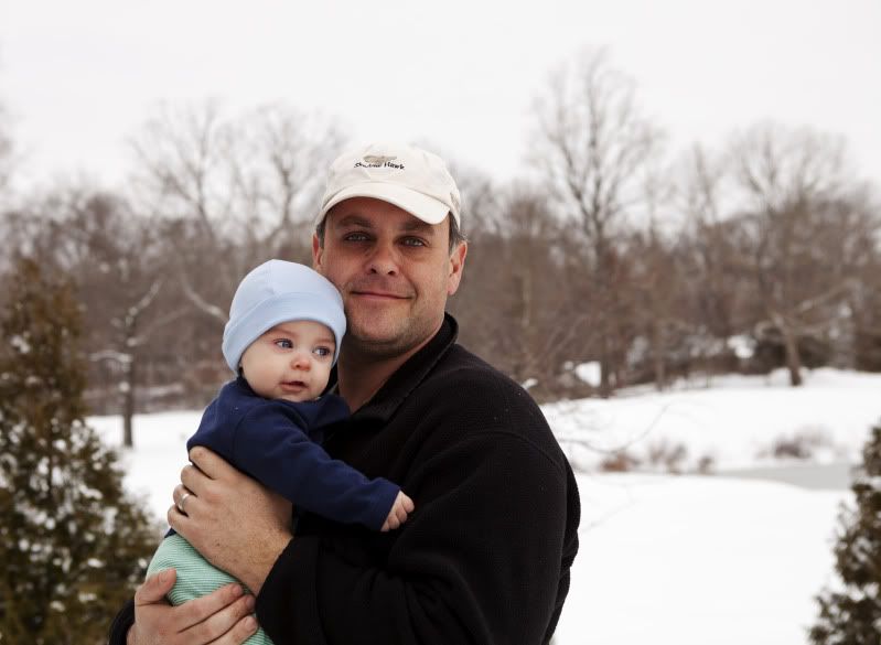 IMAGE: http://i101.photobucket.com/albums/m66/kjustiss/AdamColinsnowIMG_0064.jpg