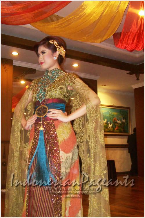 Javanese Traditional Costume