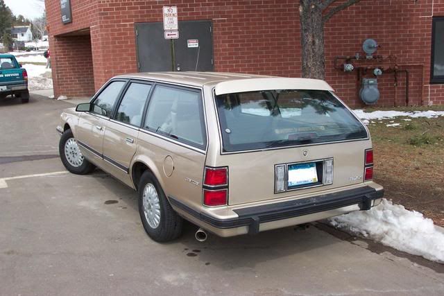 RearCorner.jpg \'95 Buick Century Wagon image by stuffelse