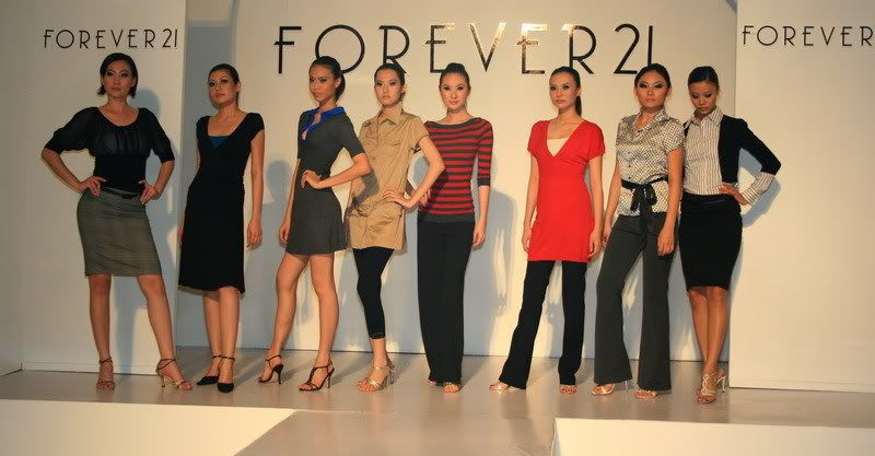 Queensbay Mall 'Forever 21' Fashion Show