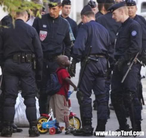 funny_picture_black_child_police.jpg